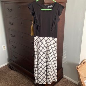 Casual dress size small